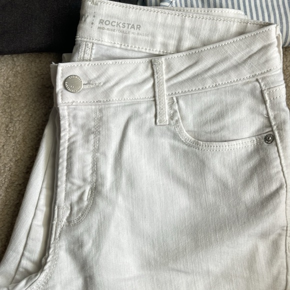 Old navy pants $7 each - Picture 6 of 6